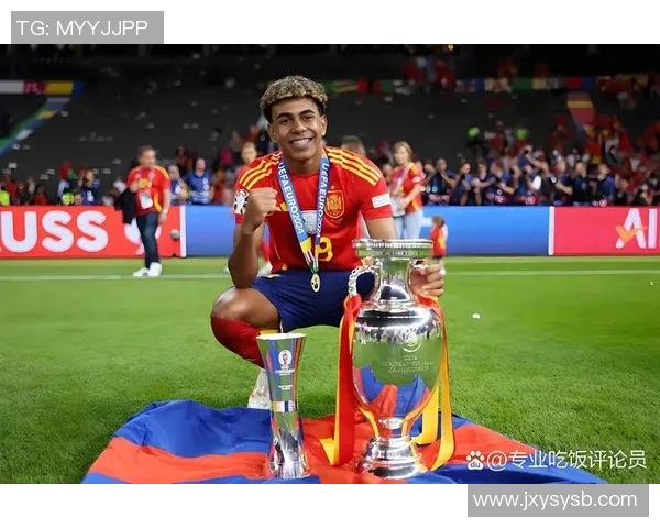 女足球星公开示爱C罗引热议 足球圈掀起一片浪潮 女足球星公开示爱C罗引热议 足球圈掀起一片浪潮